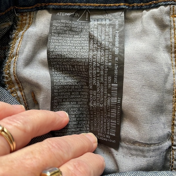 Zara Paneled Jeans High Rised Tapered Leg Slim Fit Mid Blue Size 4 NWT - Picture 11 of 11